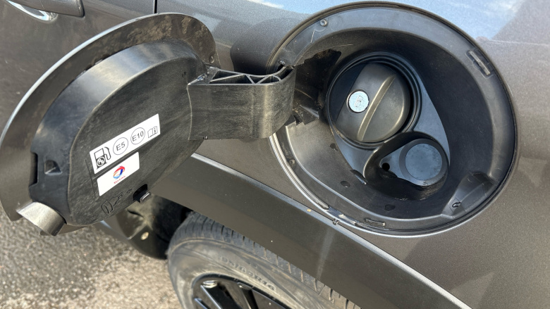 Peugeot 2008 1.2 PureTech Allure Premium 5dr [Start Stop] Petrol Estate